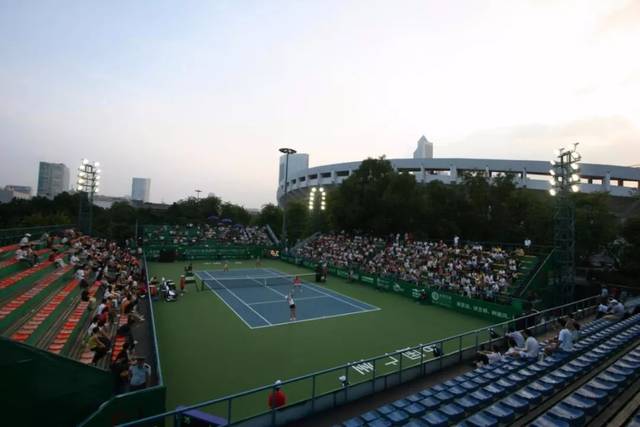 讨论解决方 讨论解决方